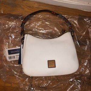 White Dooney & Burke Shoulder bag